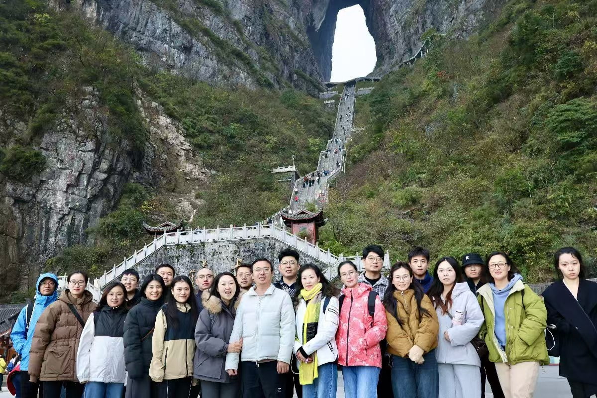 Photos of Weran team members